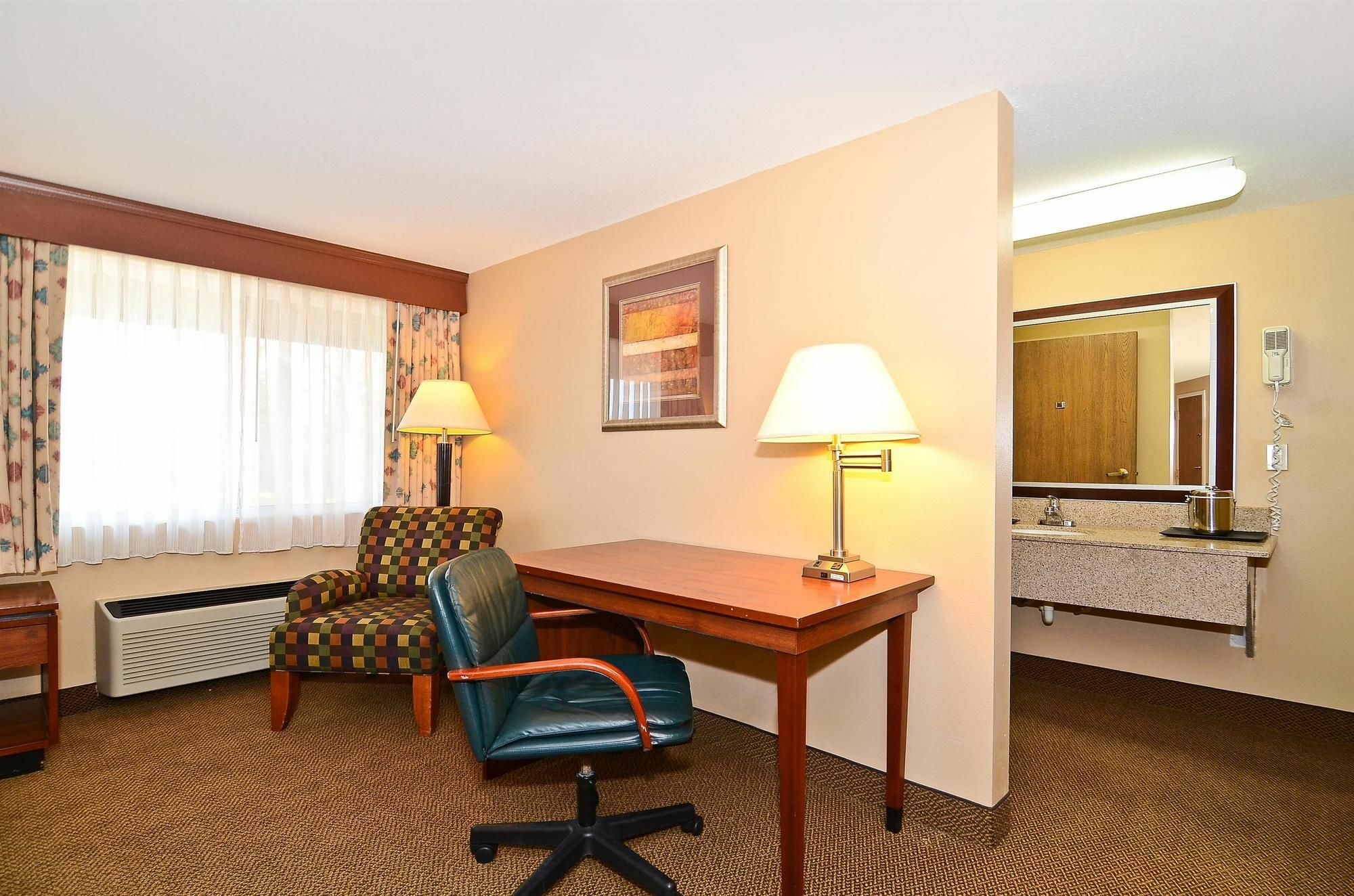 Surestay Plus Hotel By Best Western Black River Falls Exterior foto