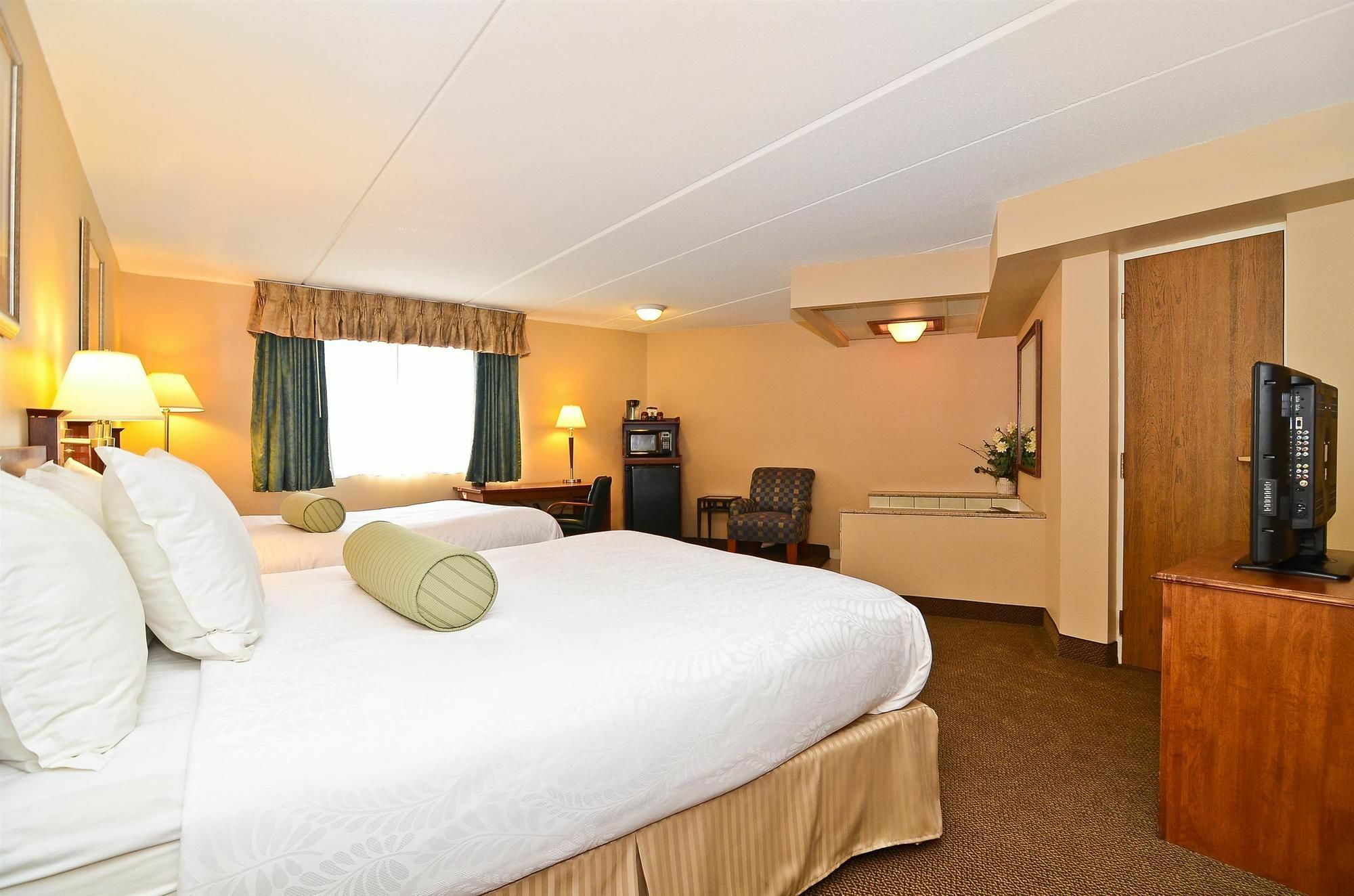 Surestay Plus Hotel By Best Western Black River Falls Exterior foto