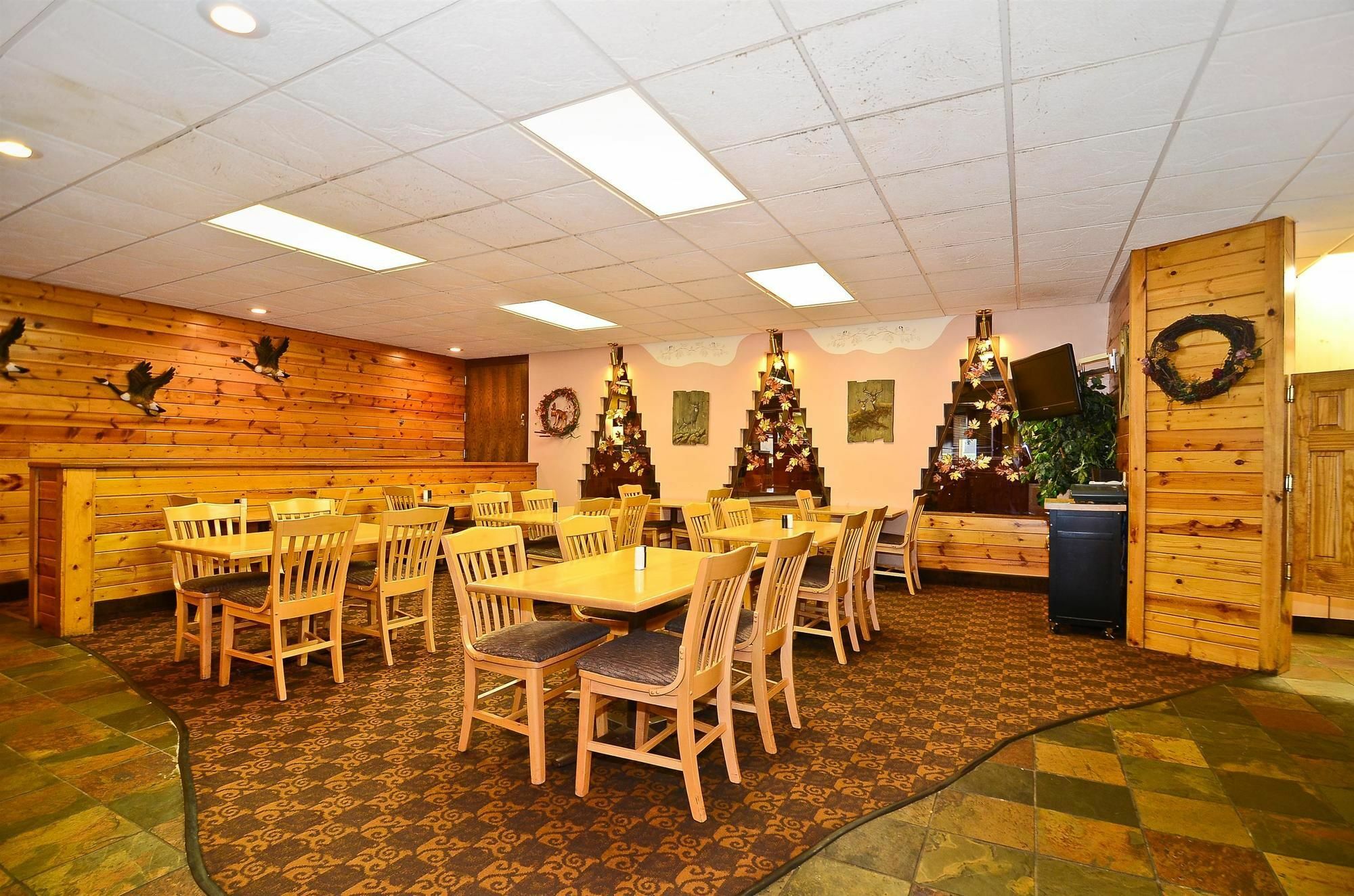 Surestay Plus Hotel By Best Western Black River Falls Exterior foto